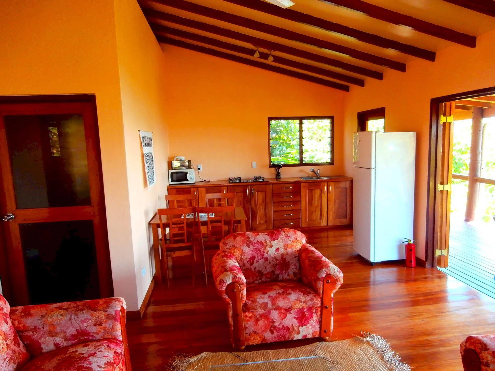 Korovesi Sunshine Villas Savusavu Extérieur photo